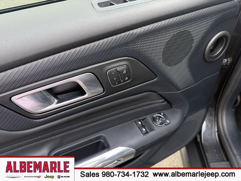 Used 2024 Ford Mustang GT Premium image 14