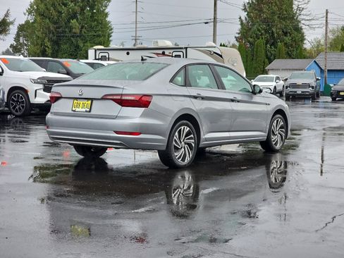 Used 2021 Volkswagen Jetta SEL image 5