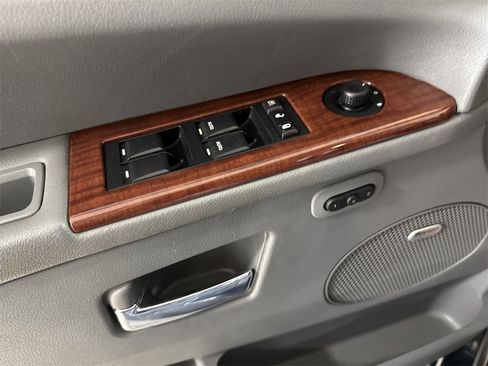 Used 2007 Jeep Grand Cherokee Limited w/ Trailer Tow Group IV image 19