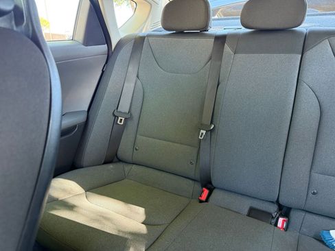Used 2025 Kia K4 FWD image 41