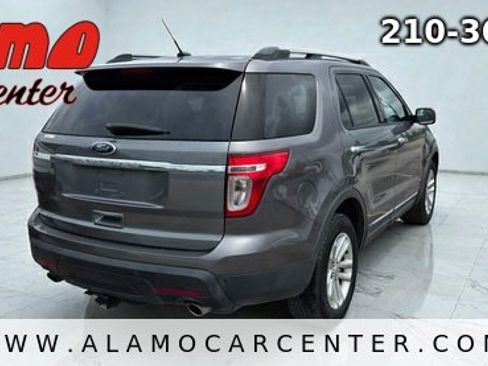 Used 2013 Ford Explorer XLT FWD image 5