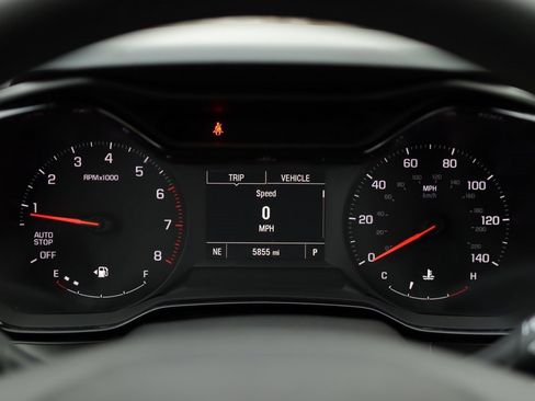 Used 2024 Chevrolet Trax LS w/ LS Convenience Package image 11