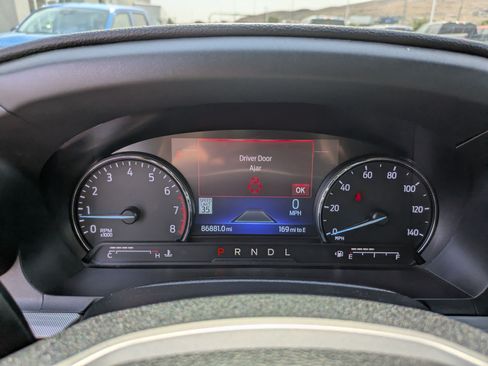 Used 2022 Ford Explorer XLT w/ Equipment Group 202A AWD/4WD image 20
