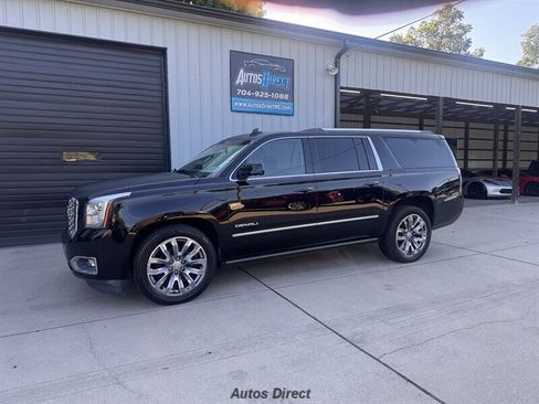 Used 2018 GMC Yukon XL Denali w/ Denali Ultimate Package RWD image 10
