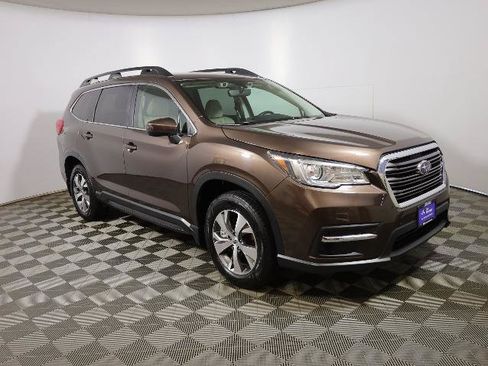 Used 2021 Subaru Ascent Premium w/ Convenience Package AWD/4WD image 3