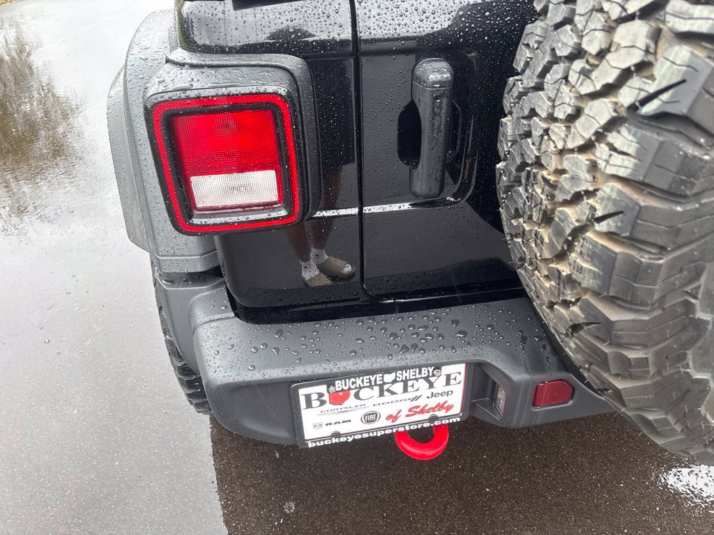 Used 2021 Jeep Wrangler Unlimited Rubicon w/ Xtreme Recon 35" Tire Package AWD/4WD image 15
