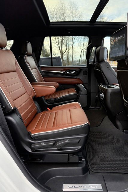 Used 2024 GMC Yukon XL Denali Ultimate AWD/4WD image 34