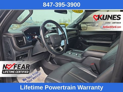 Used 2024 Ford Expedition Platinum image 15