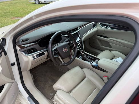 Used 2013 Cadillac XTS Luxury w/ Driver Awareness Package FWD image 7