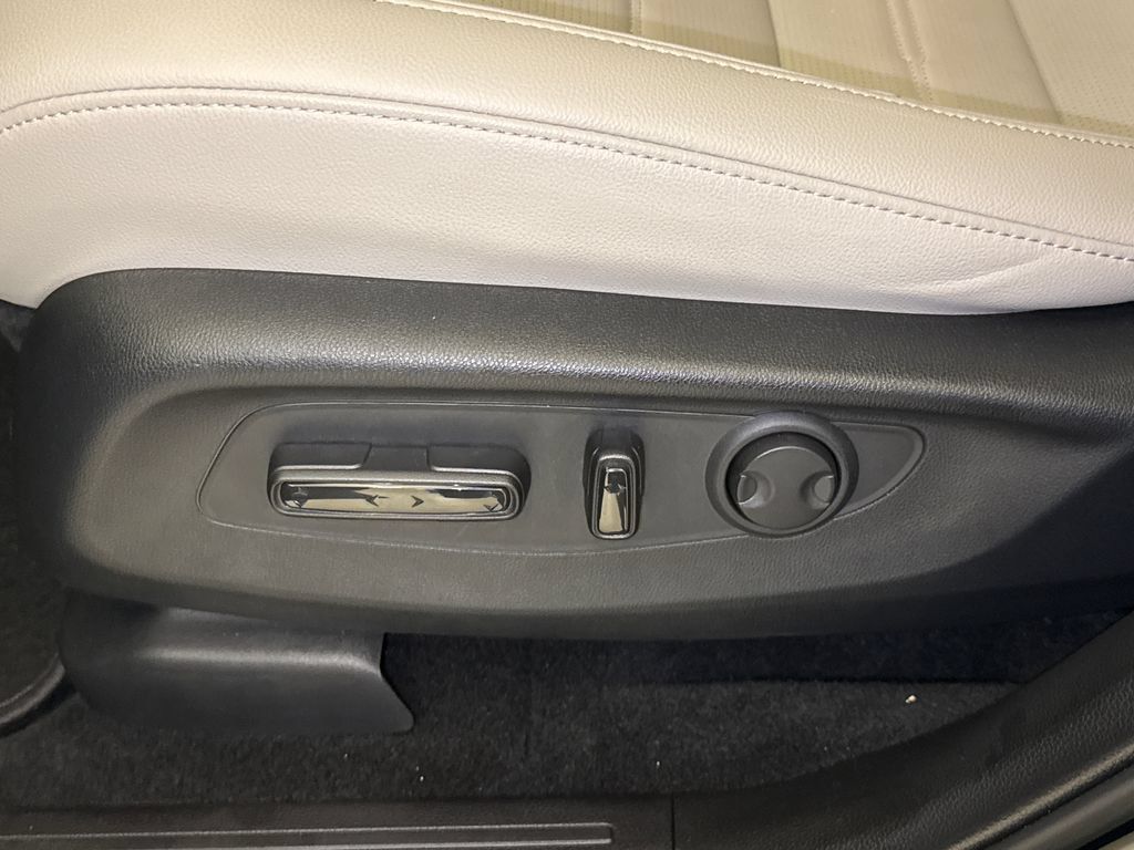 Certified 2026 Honda CR-V EX-L image 23