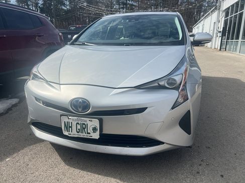 Used 2018 Toyota Prius Four w/ Advanced Technology Package image 1
