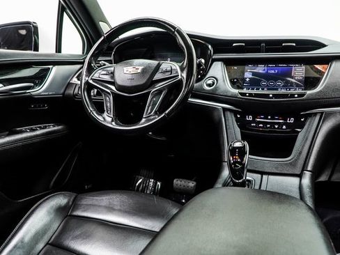 Used 2021 Cadillac XT5 Premium Luxury image 19