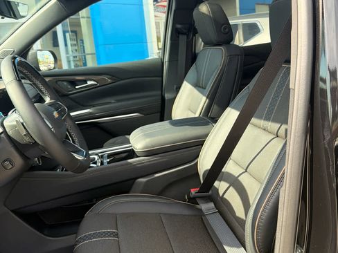New 2026 Chevrolet Traverse High Country w/ LPO, Floor Liner Package AWD/4WD image 15