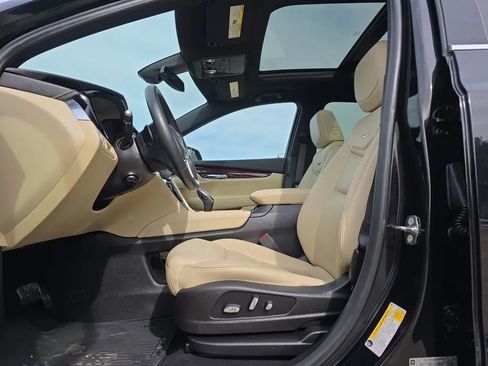 Used 2018 Cadillac XT5 Luxury w/ Driver Awareness Package image 14