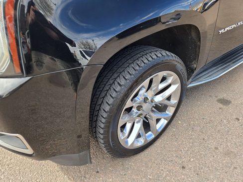 Used 2019 GMC Yukon XL SLT image 4