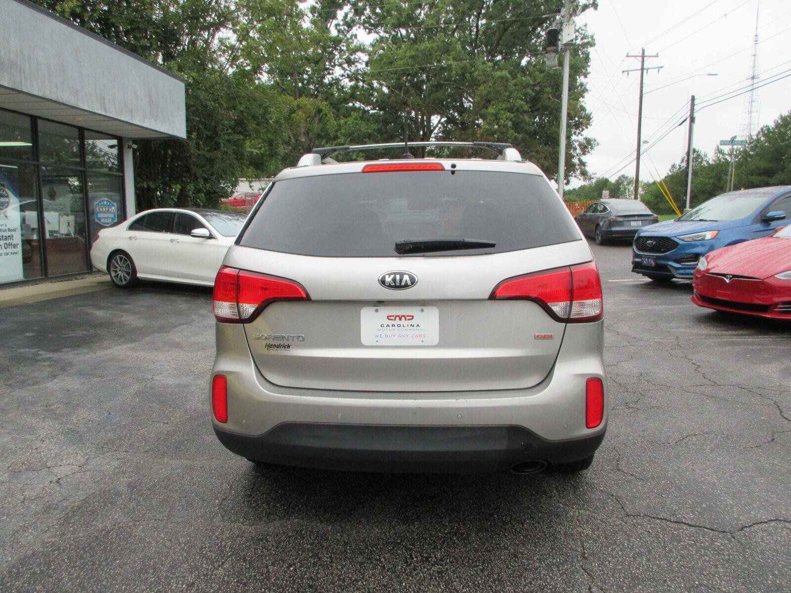 Used 2014 Kia Sorento LX FWD image 6