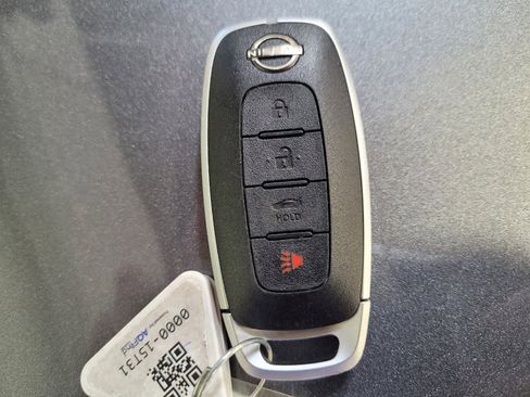 Used 2025 Nissan Sentra SV image 32