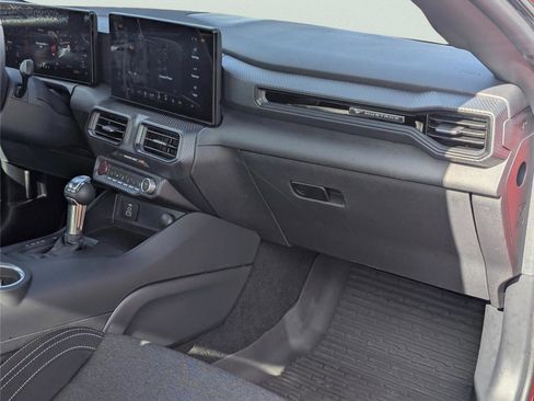 Used 2025 Ford Mustang Coupe image 16