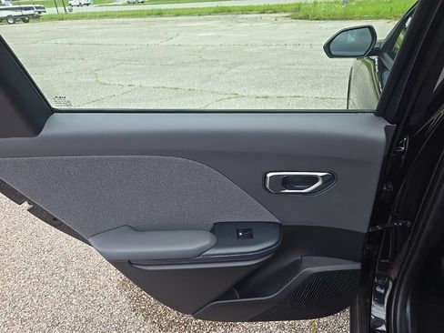 Used 2025 Kia K4 EX FWD image 19