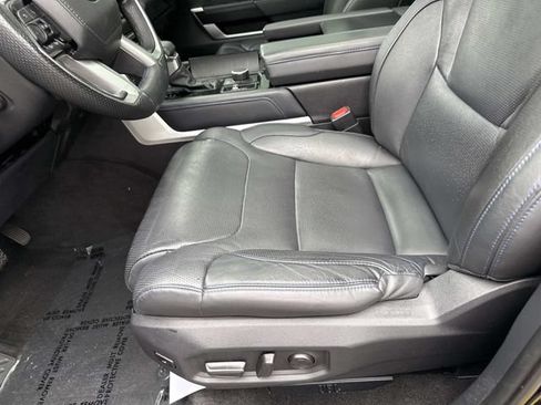 Used 2023 Toyota Sequoia Platinum AWD/4WD image 15
