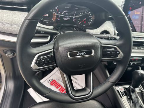 Certified 2022 Jeep Compass Latitude image 21
