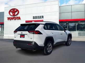 Used 2025 Toyota RAV4 XLE AWD/4WD video 3