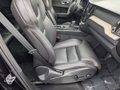Used 2021 Volvo XC60 T5 Inscription w/ Advanced Package FWD image 23