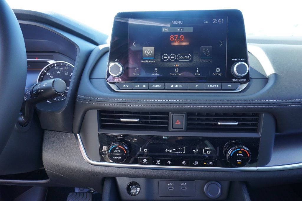 Certified 2026 Nissan Rogue SV FWD image 19