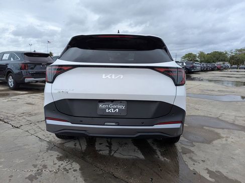 New 2026 Kia Sportage EX FWD image 7