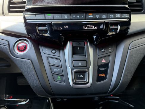 Used 2025 Honda Odyssey Sport-L image 22