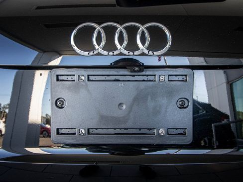 Used 2023 Audi Q3 2.0T Premium Plus w/ Premium Plus Package image 16