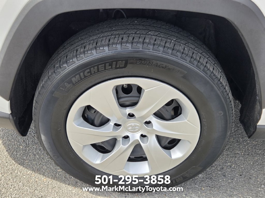 Used 2024 Toyota RAV4 LE FWD image 16