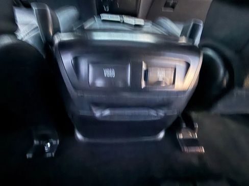 Used 2015 Toyota Sienna SE Premium image 43