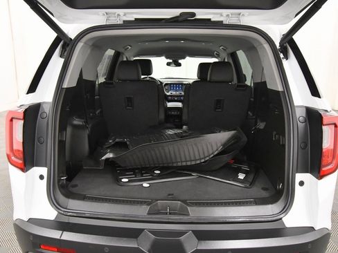 Used 2023 GMC Acadia AT4 image 7