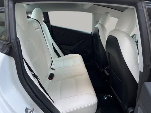 Used 2022 Tesla Model 3 Long Range image 19