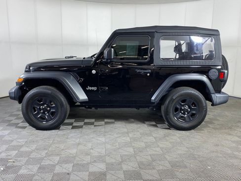 Used 2019 Jeep Wrangler Sport image 2