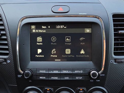 Used 2018 Kia Forte S w/ S Technology Plus Package FWD image 15