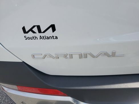 New 2026 Kia Carnival SX image 7