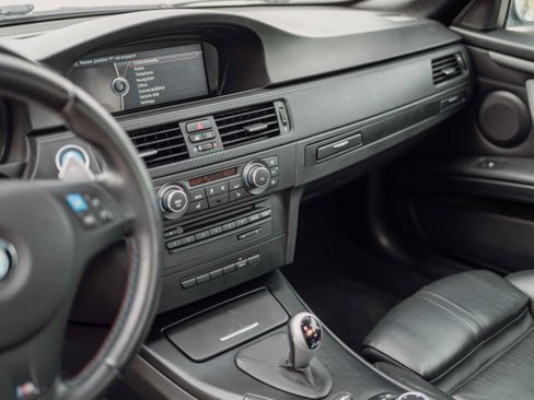 Used 2013 BMW M3 Convertible w/ Premium Pkg RWD image 10