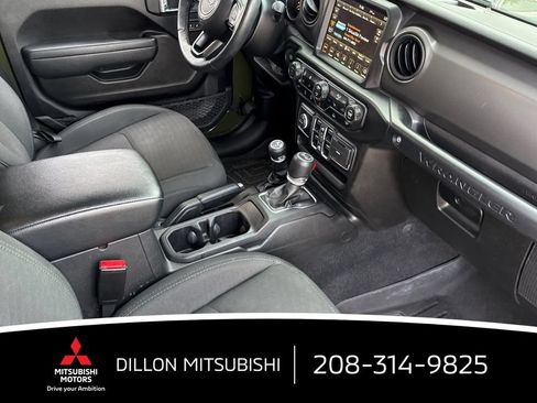 Used 2022 Jeep Wrangler Unlimited Sport AWD/4WD image 16