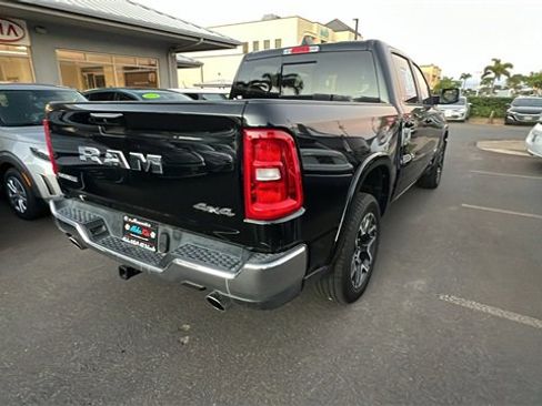 Used 2025 RAM 1500 Laramie image 5
