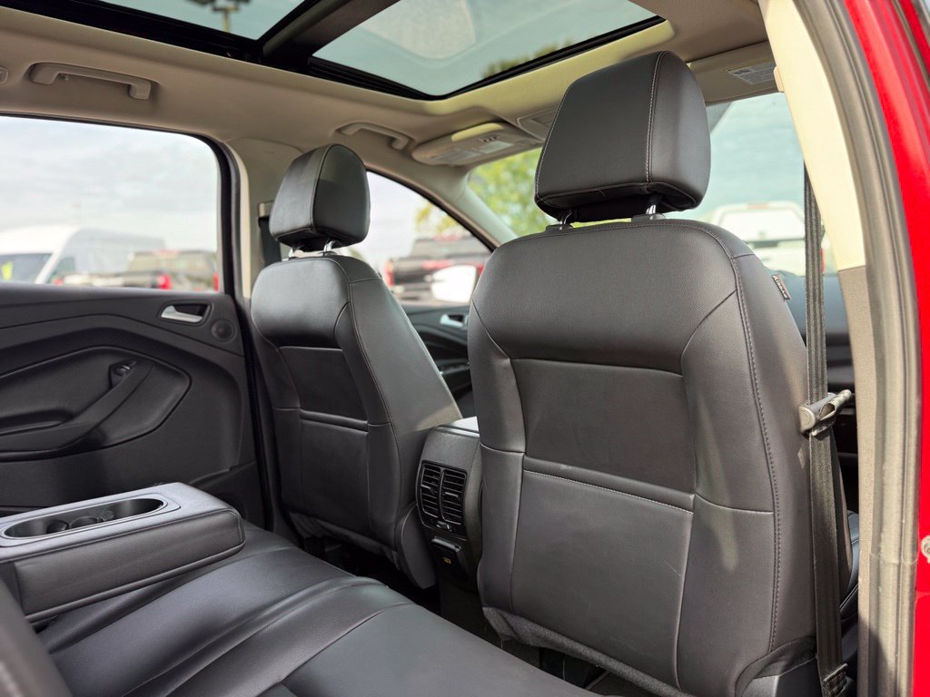 Used 2016 Ford Escape Titanium AWD/4WD image 17