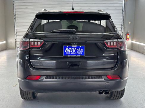 Used 2022 Jeep Compass Latitude w/ Convenience Group FWD image 6