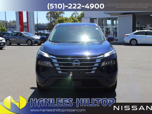 Used 2025 Nissan Rogue SV FWD image 4