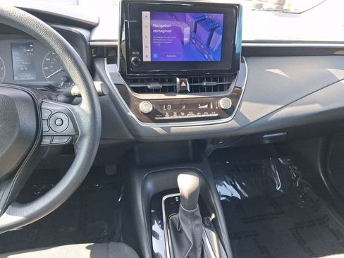 Used 2024 Toyota Corolla LE FWD image 11