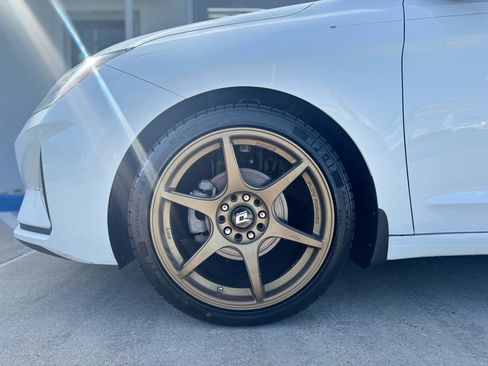 Used 2020 Hyundai Elantra SE w/ Cargo Package (C1) image 17