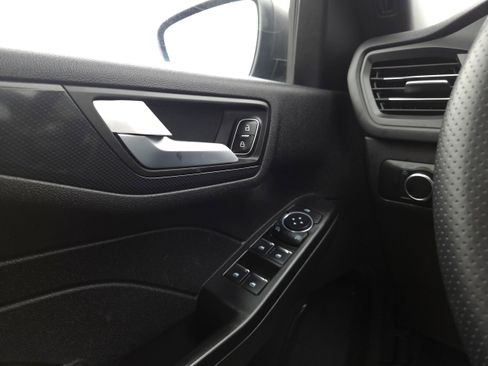 Used 2025 Ford Escape ST-Line image 33