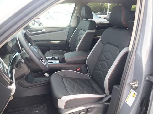 New 2026 Volkswagen Atlas Peak Edition AWD/4WD image 18