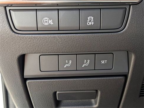 Used 2024 MAZDA MAZDA3 s image 28