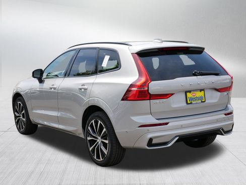 Used 2025 Volvo XC60 B5 Plus AWD/4WD image 5